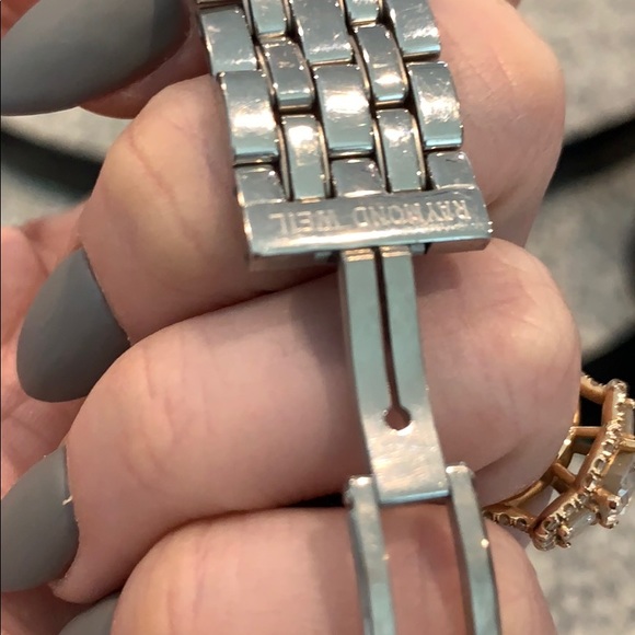 Authentic SS Raymond Weil diamond watch - Picture 2 of 11